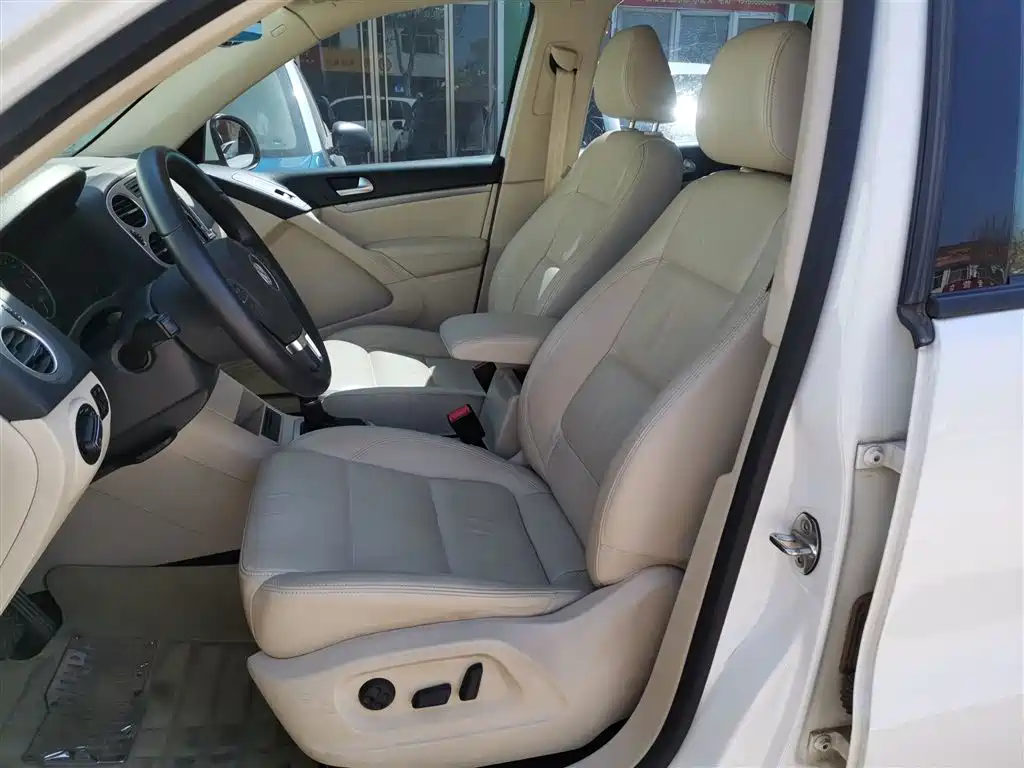 Volkswagen Tiguan 2015 — фото 15