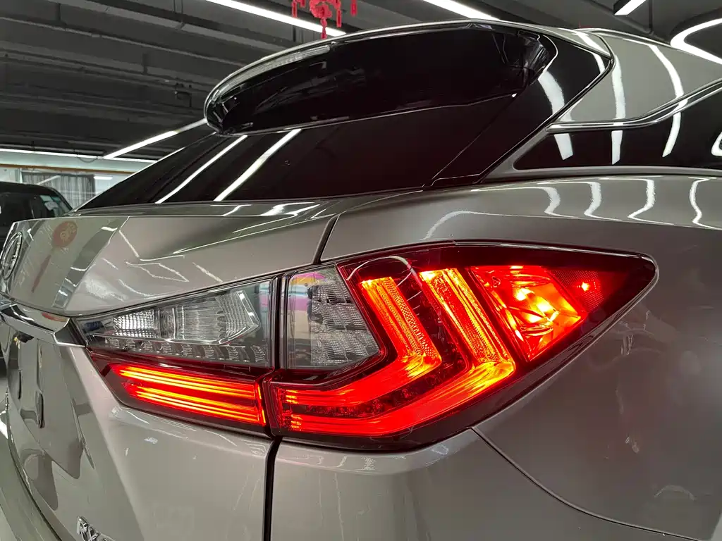Lexus RX 2017 — фото 10