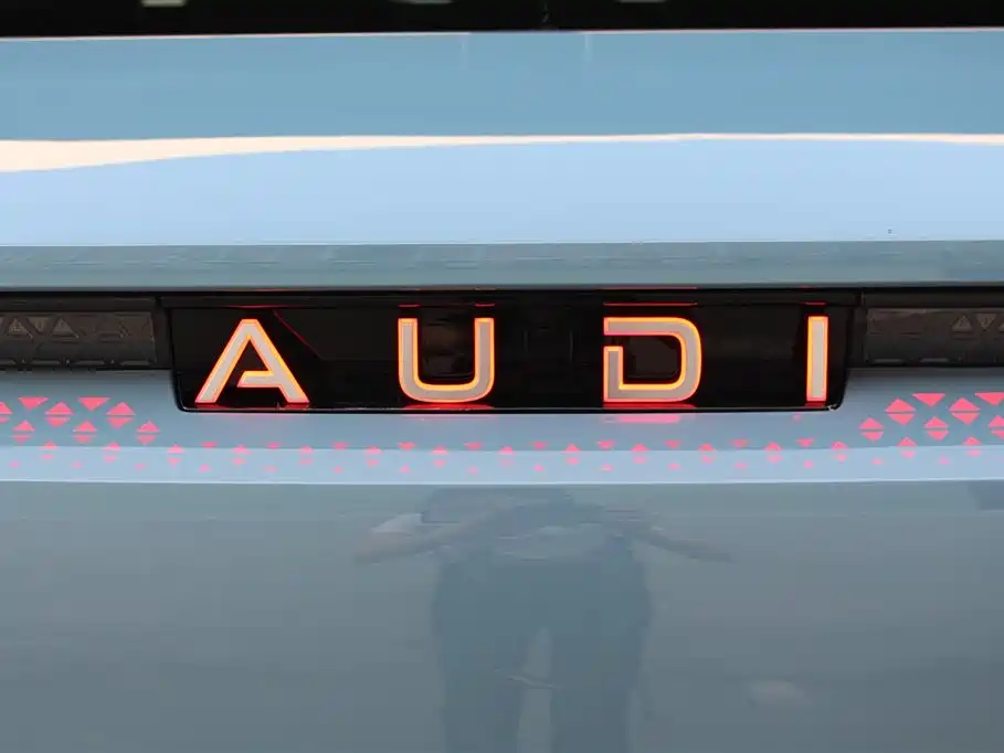 Audi E5 Sportback 2025 — фото 16
