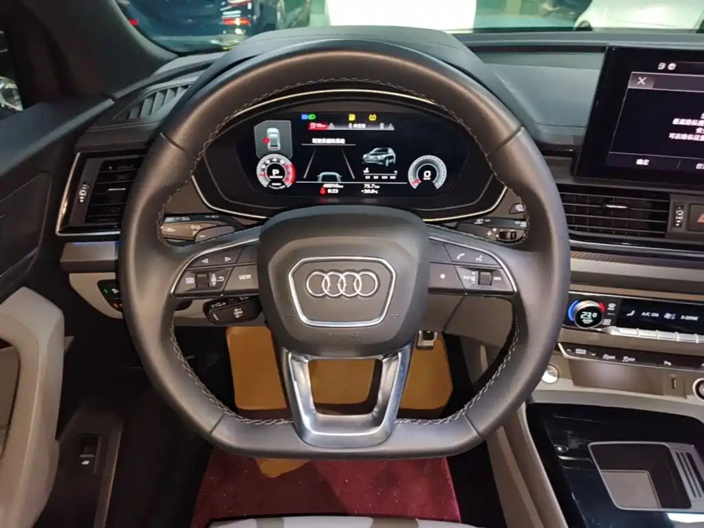 Audi Q5L 2023 — фото 11