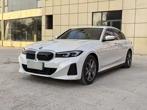 BMW i3 2024