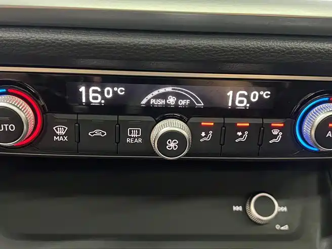 Audi Q3 2022 — фото 13