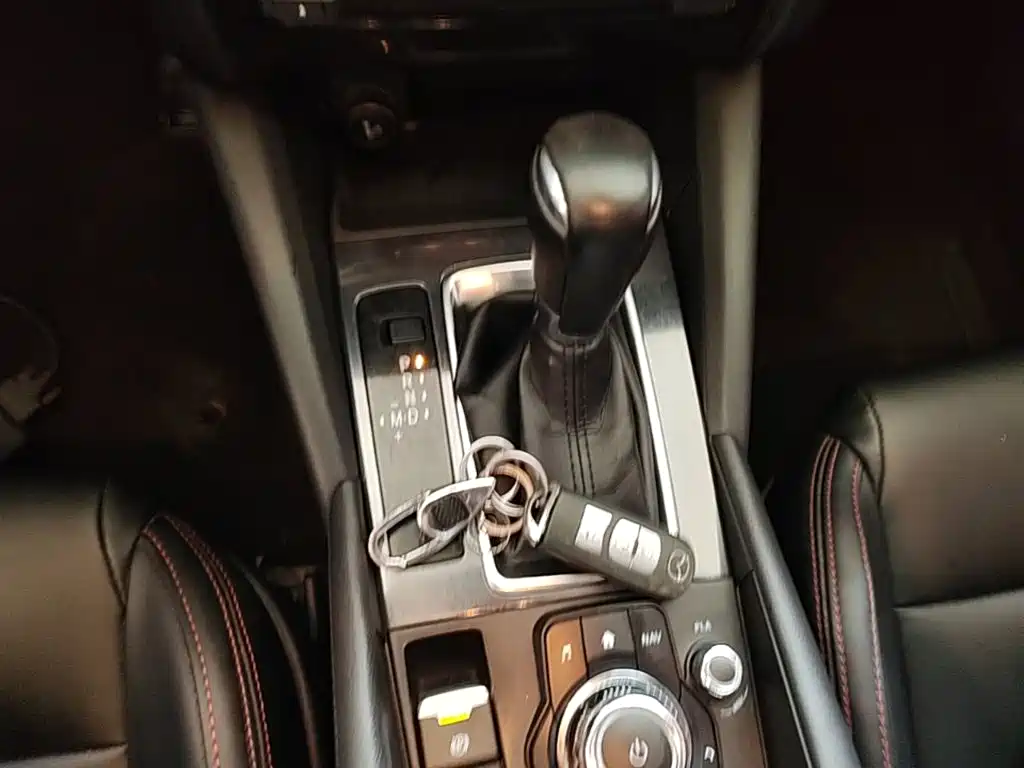 Mazda Atenza 2018 — фото 14