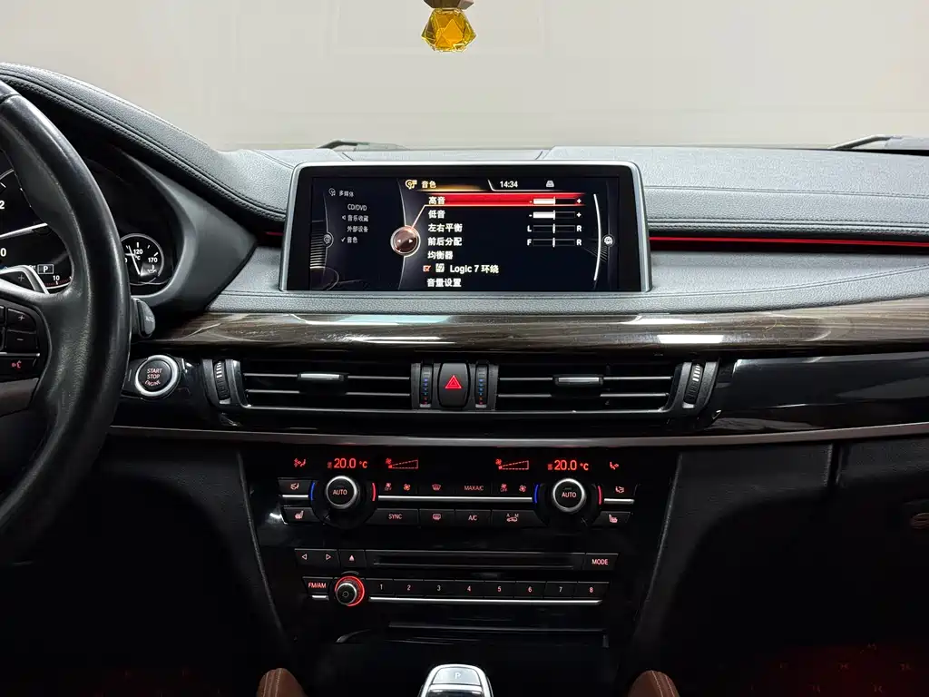 BMW X6 2015 — фото 9