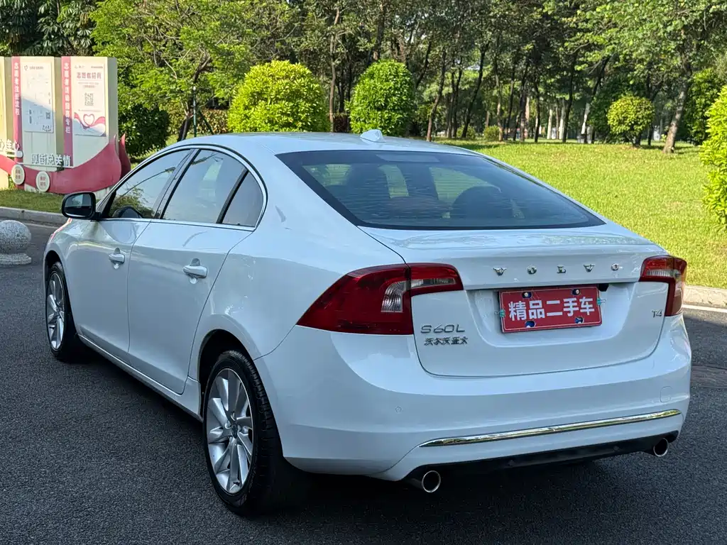 Volvo S60 2017 — фото 4