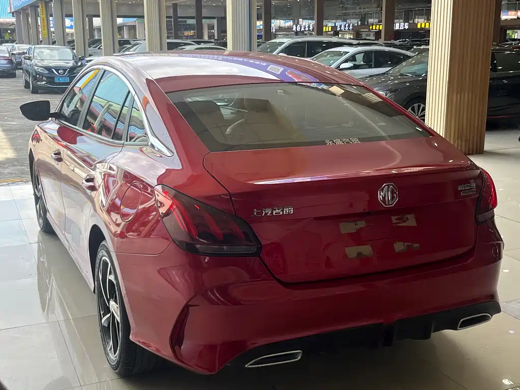 MG MG5 2021