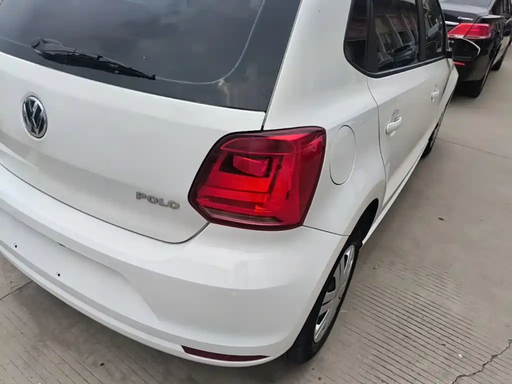 Volkswagen Polo 2017 — фото 24