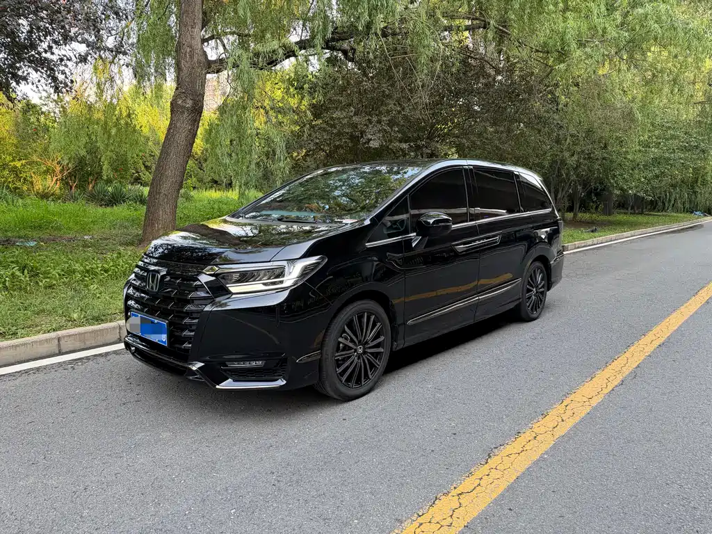 Honda Elysion 2025