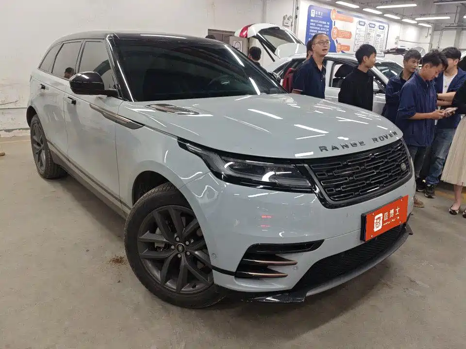 Land Rover Velar 2023 — фото 2