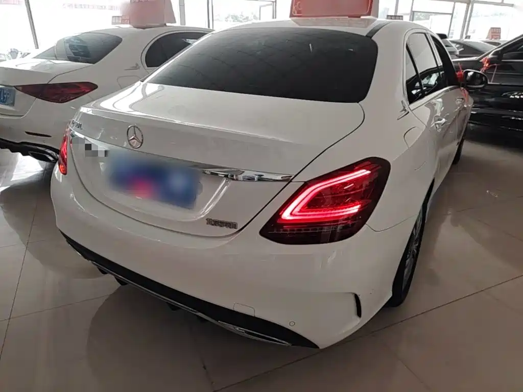 Mercedes-Benz C-Class 2020