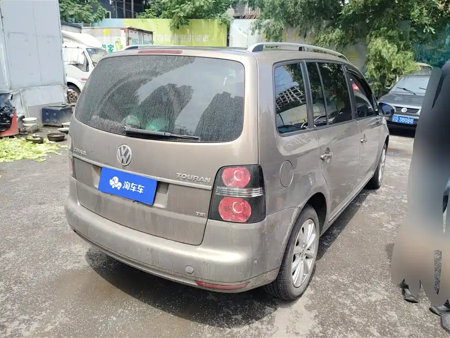 Volkswagen Touran 2015