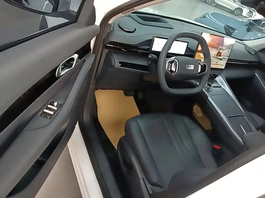 Geely Galaxy E5 2026 — фото 16