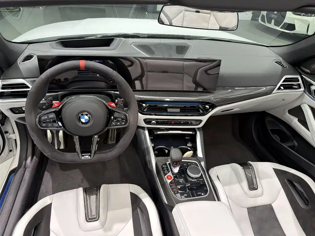 BMW M4 2025 — фото 8