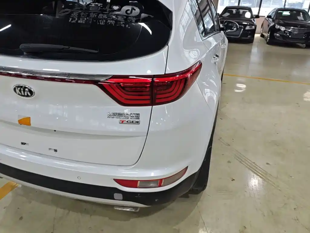 Kia KX5 2017 — фото 8