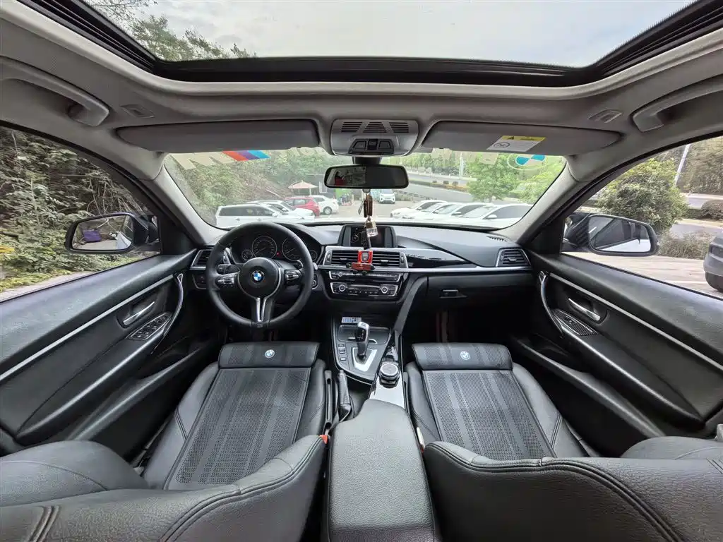 BMW 3 Series 2017 — фото 14