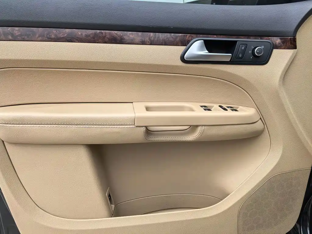 Volkswagen Touran 2015 — фото 18