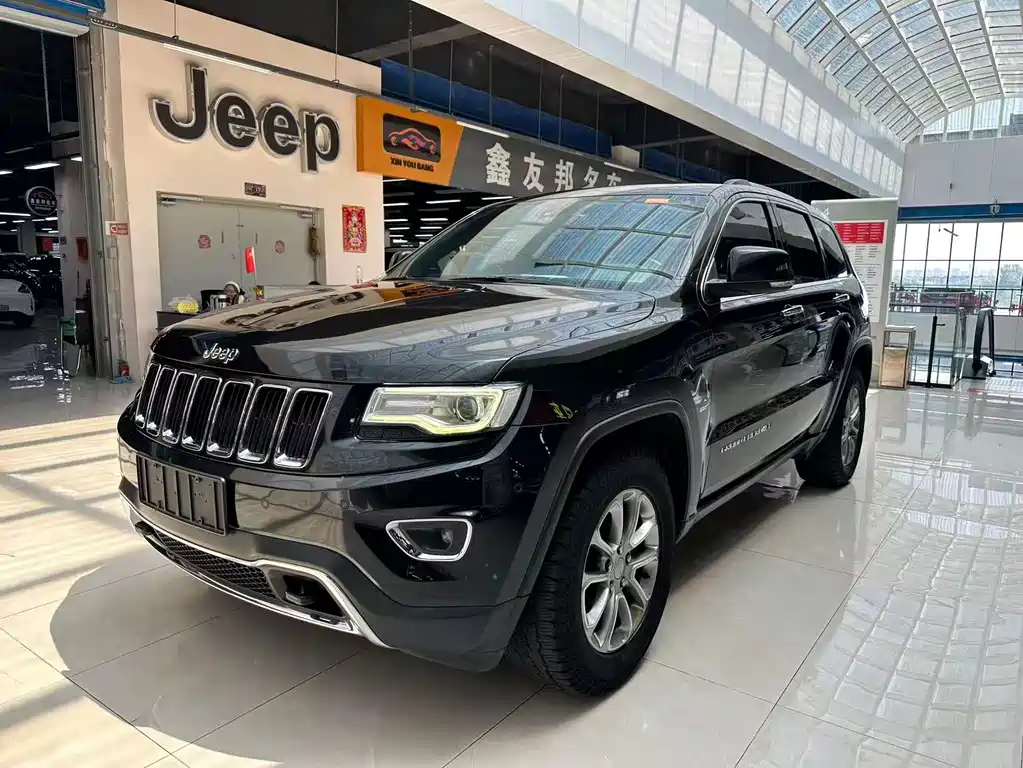 Jeep Grand Cherokee 2016 — фото 1