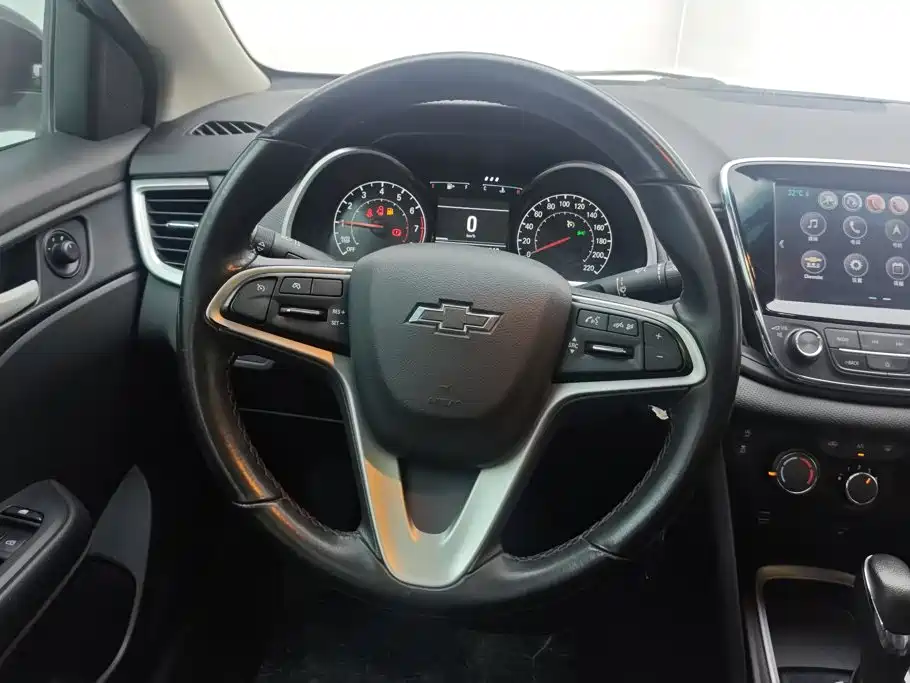Chevrolet Cruze 2019 — фото 15
