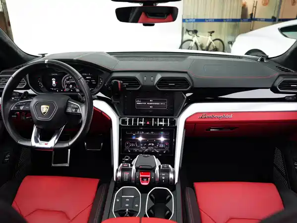 Lamborghini Urus 2018