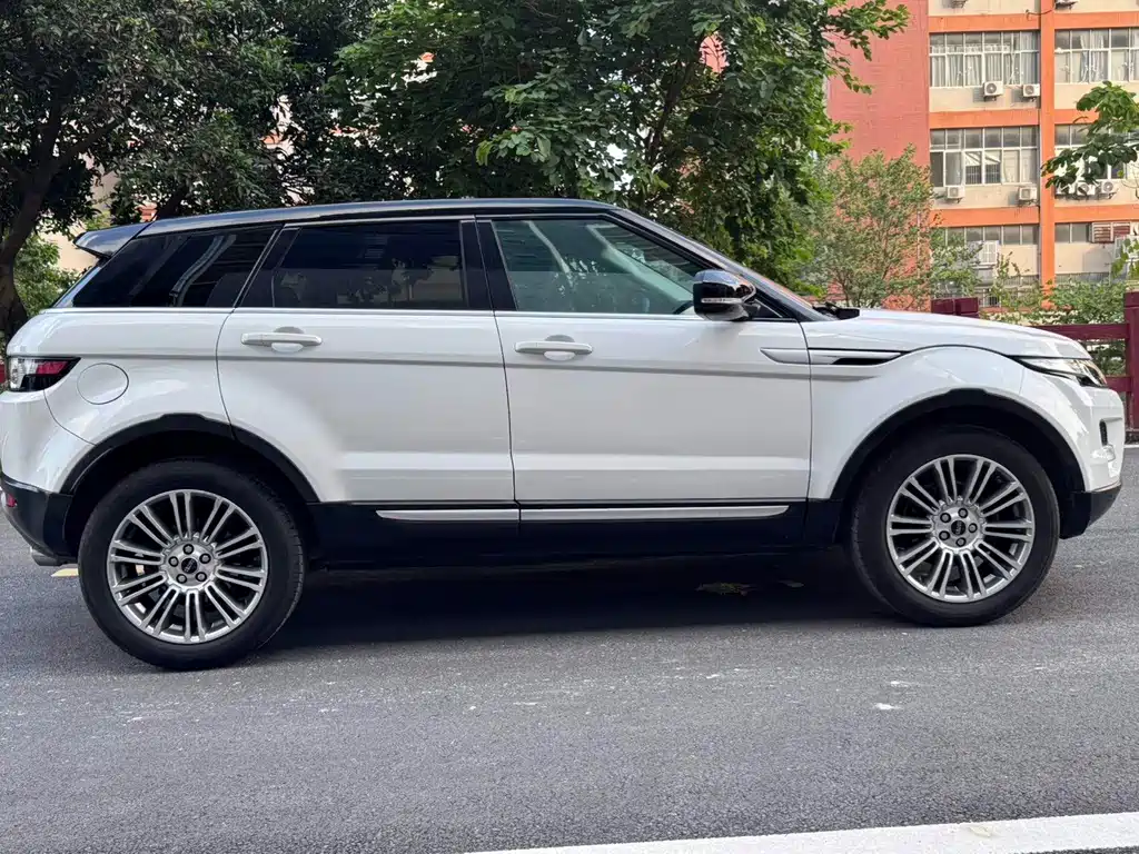 Land Rover Range Rover Evoque 2012 — фото 5