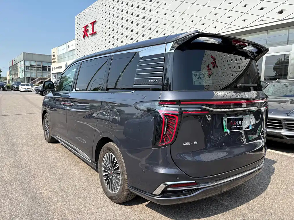 Hongqi HQ9 PHEV 2026 — фото 3