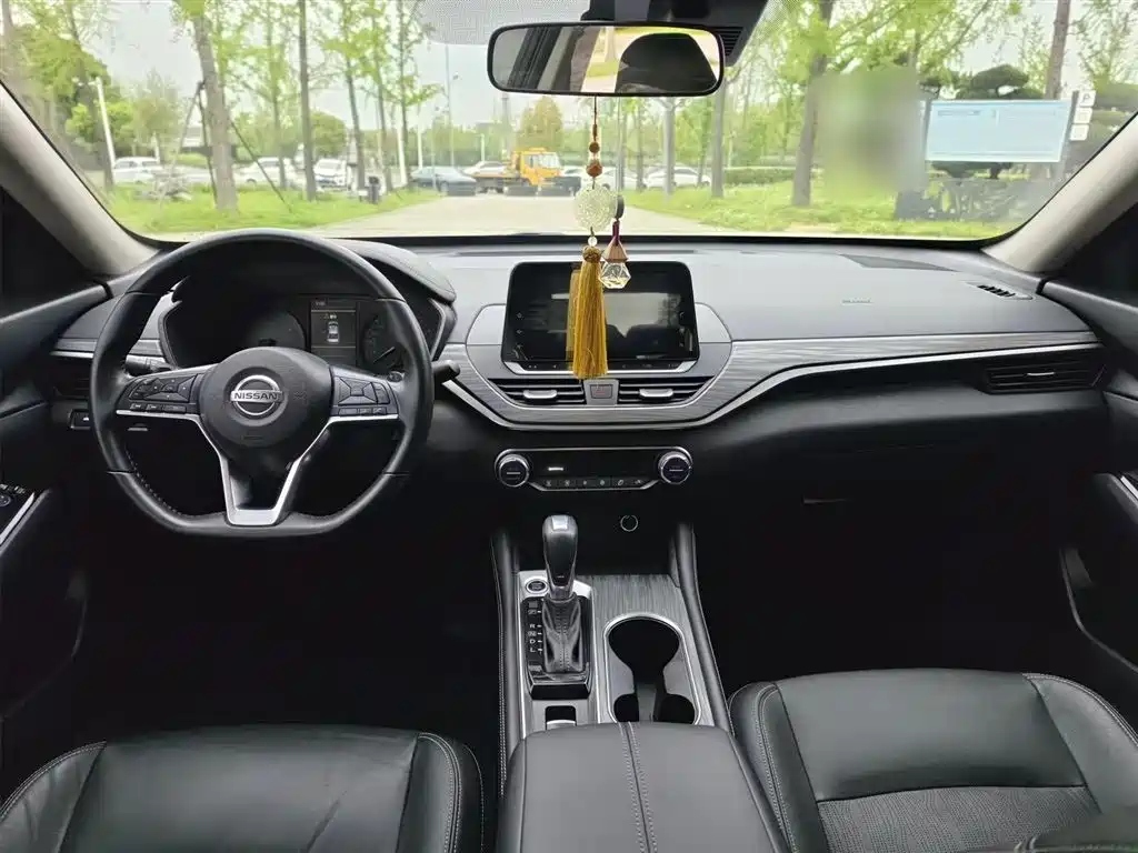 Nissan Teana 2022 — фото 13