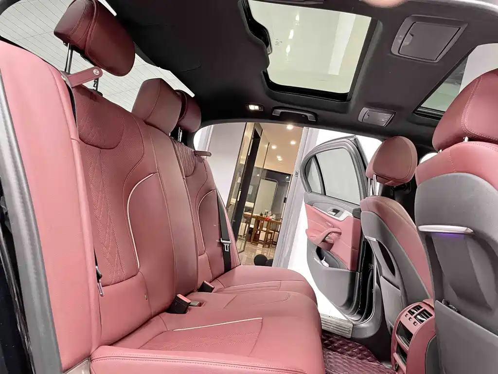 BMW 5 Series 2024