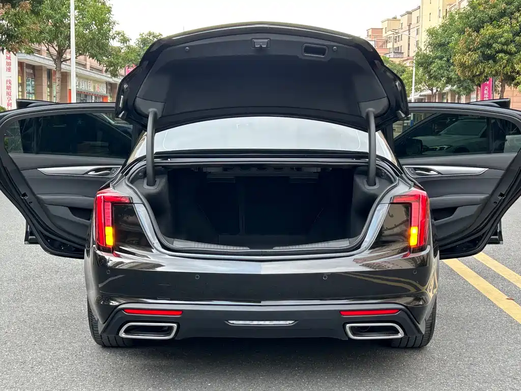 Cadillac CT5 2025 — фото 24