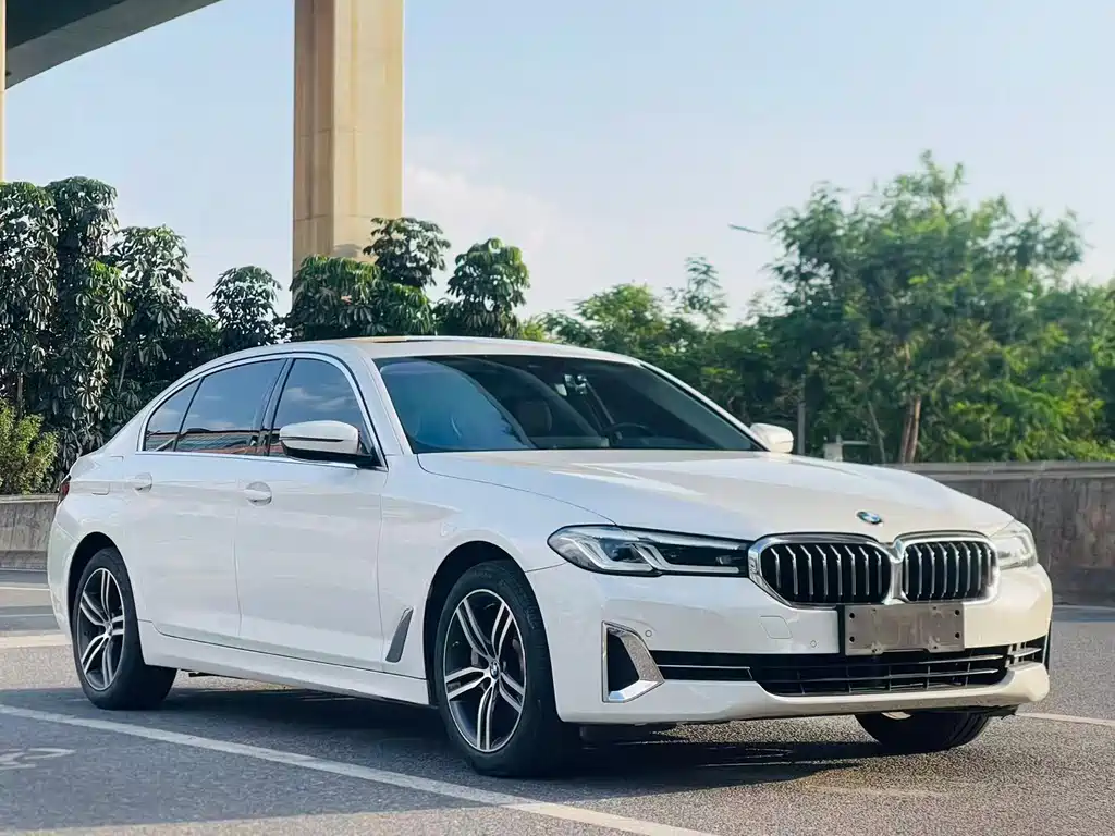 BMW 5 Series 2024