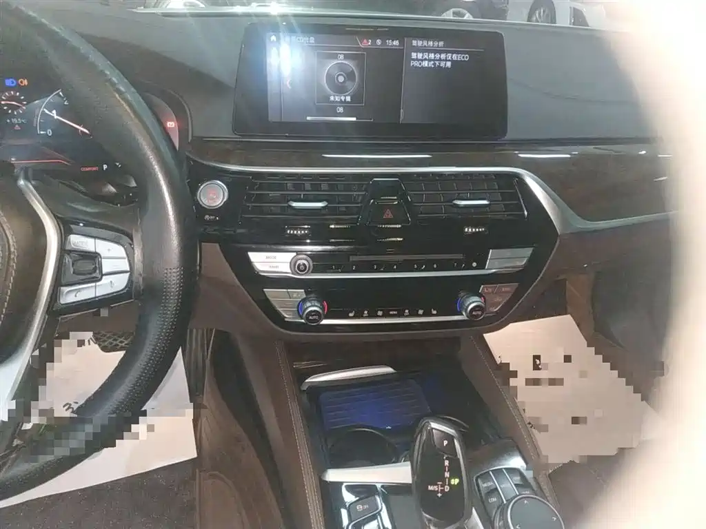 BMW 5 Series 2019 — фото 13