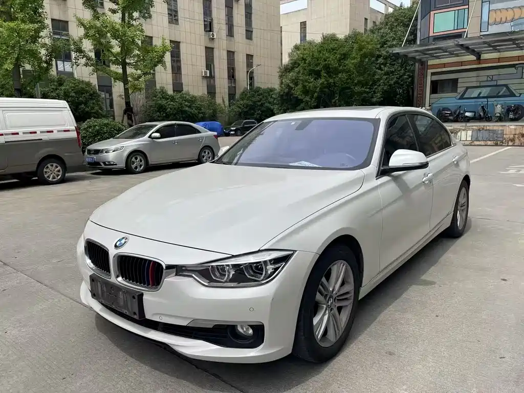 BMW 3 Series 2017 — фото 1