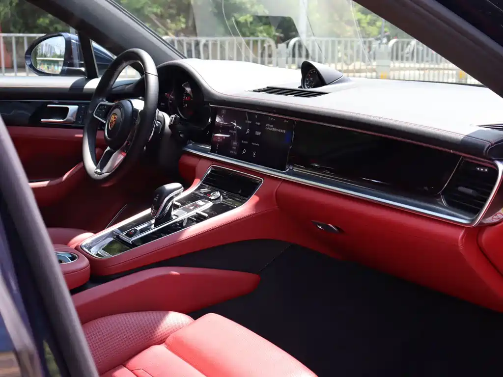 Porsche Panamera 2019