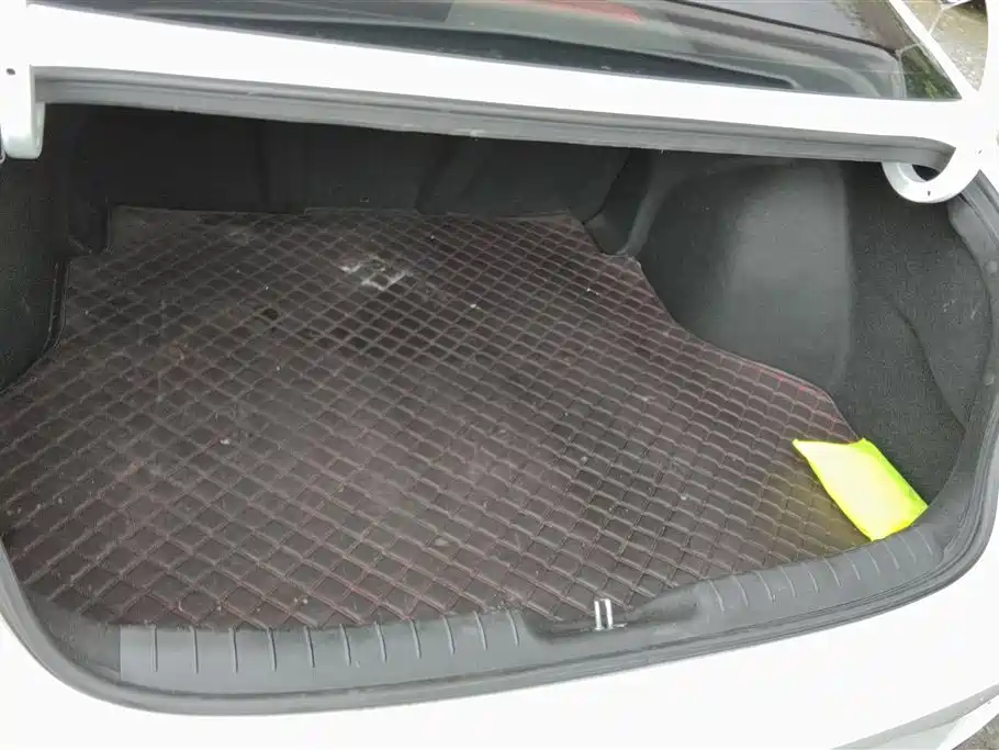 Hyundai Elantra 2022
