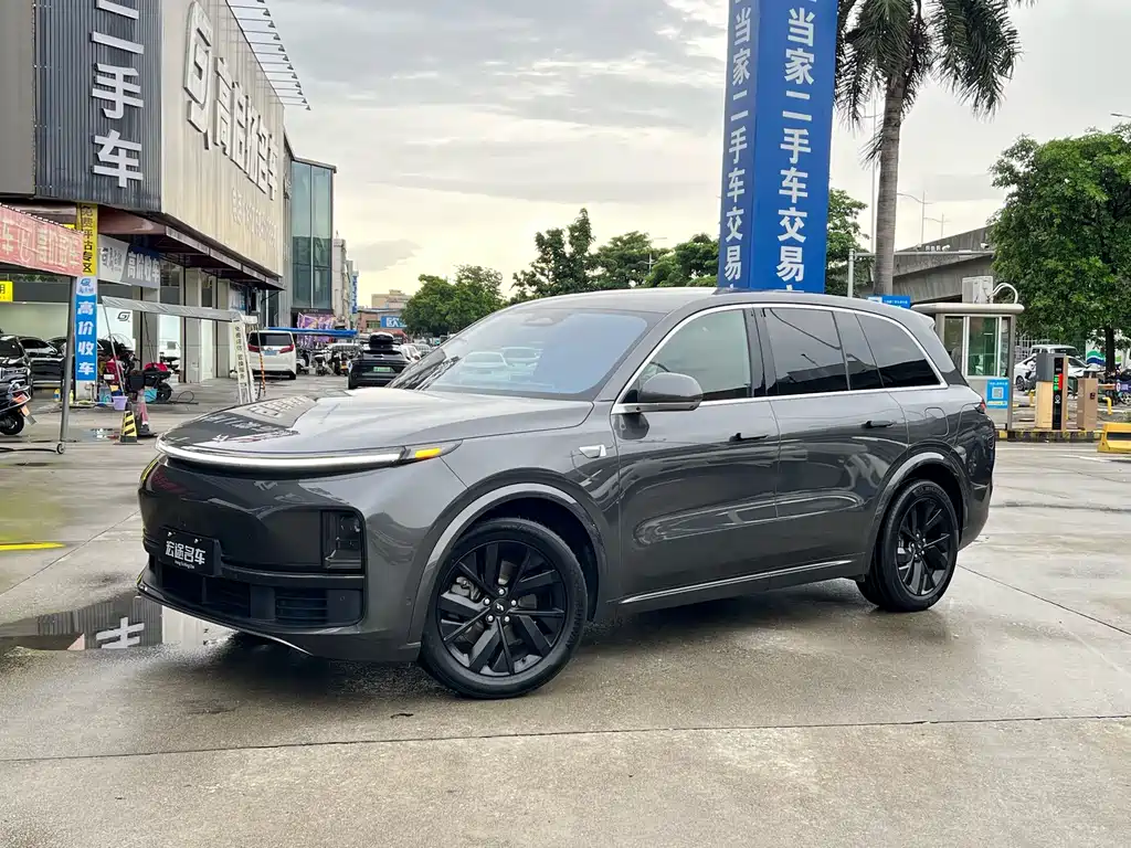 Li Auto Li L8 2024