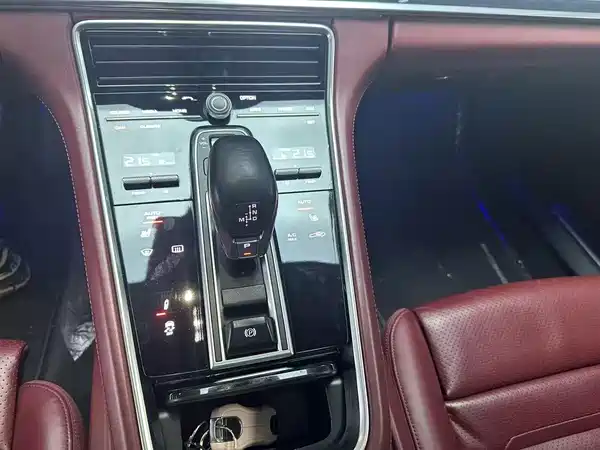 Porsche Panamera 2018