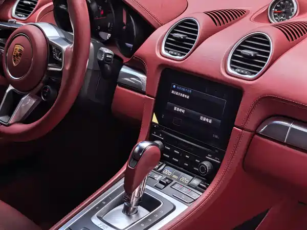 Porsche 718 2022