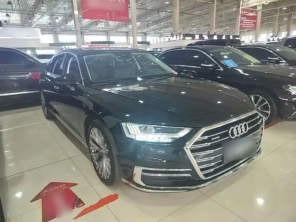 Audi A8 2021 — фото 4