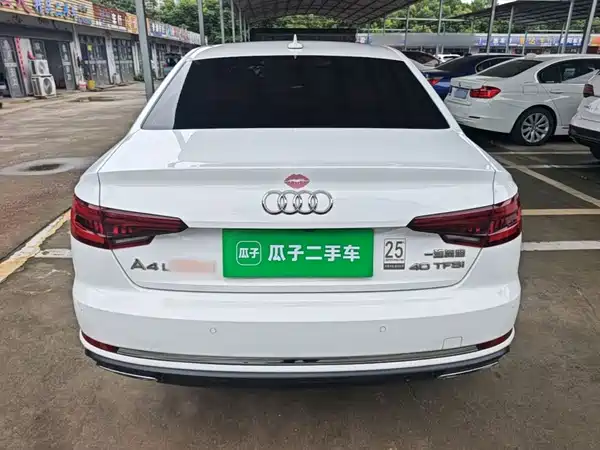 Audi A4L 2019