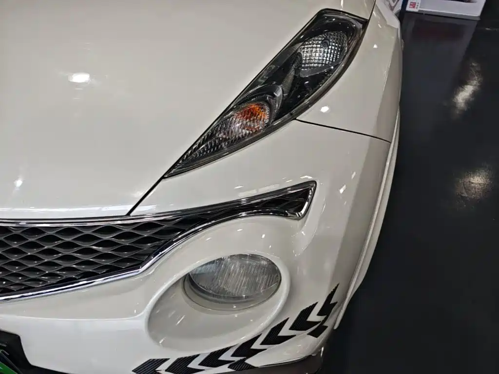 Infiniti ESQ 2016 — фото 18