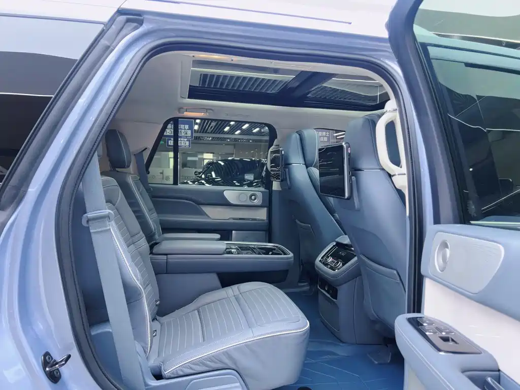 Lincoln Navigator 2020