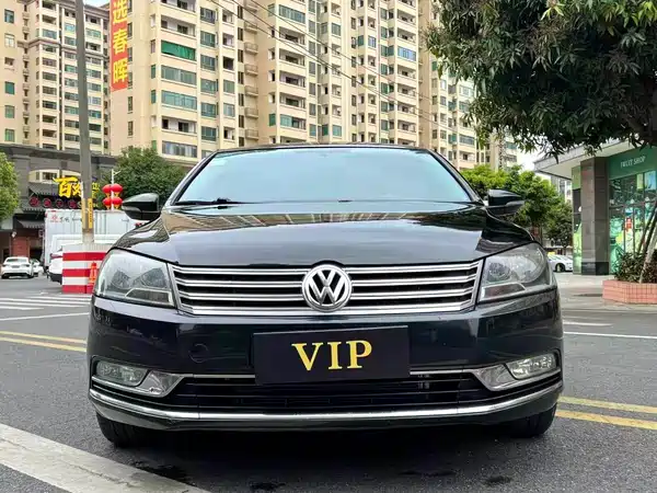 Volkswagen Magotan 2013