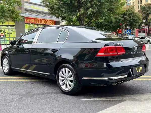 Volkswagen Magotan 2013