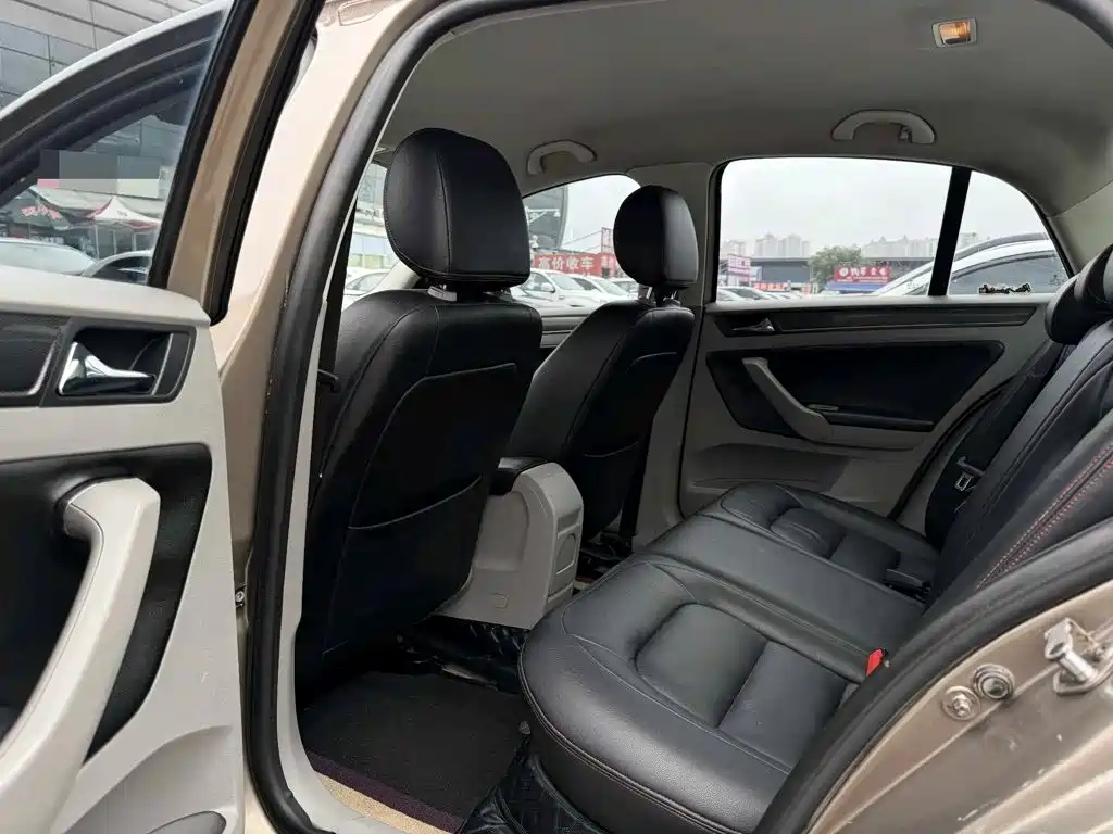 Volkswagen Bora 2014