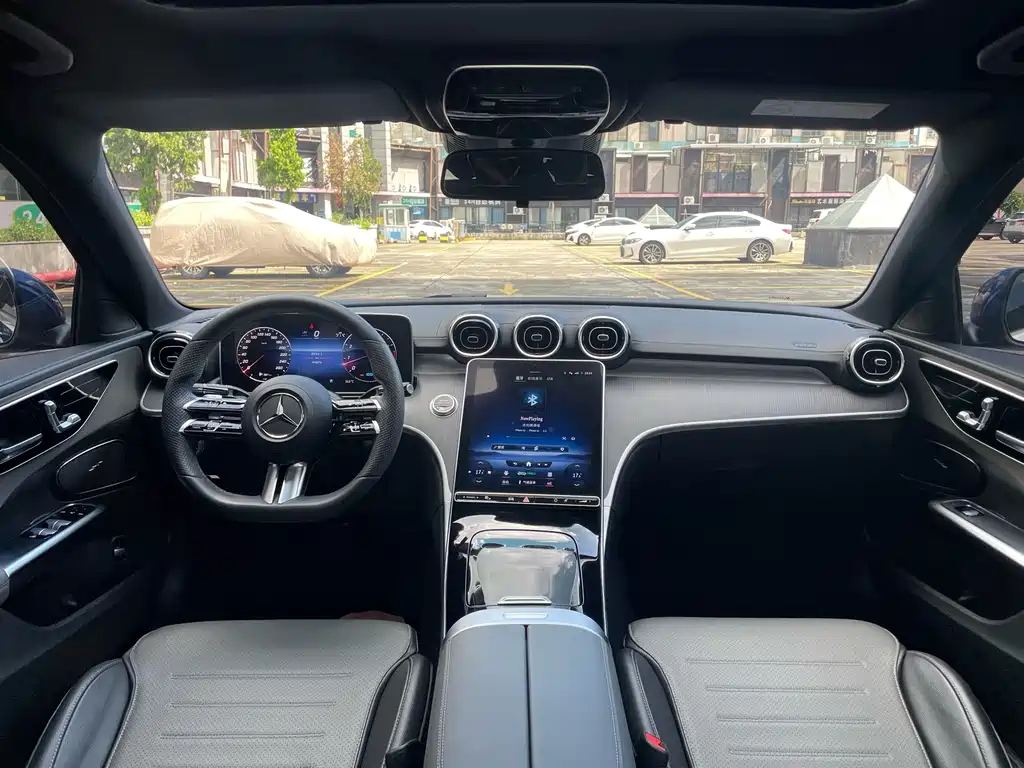 Mercedes-Benz C-Class 2022