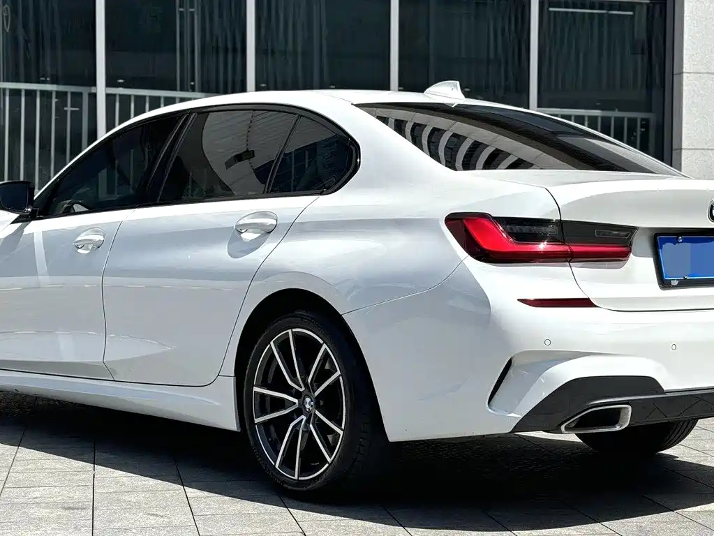BMW 3 Series 2022