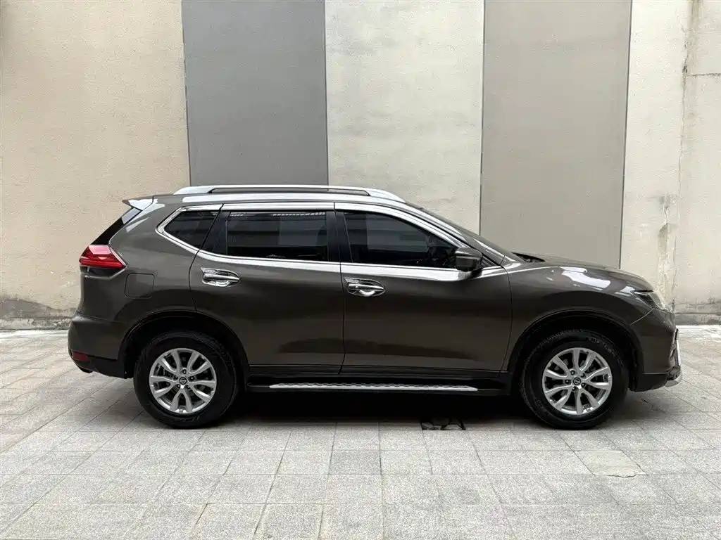 Nissan X-Trail 2017 — фото 7
