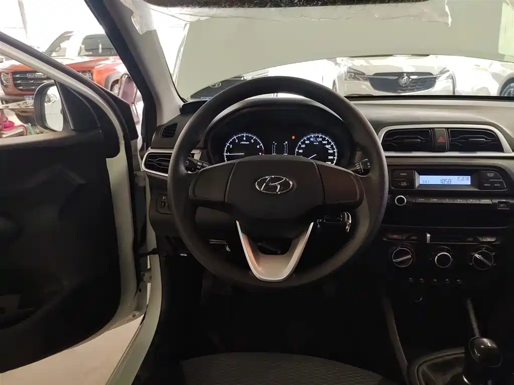 Hyundai Verna 2020 — фото 11