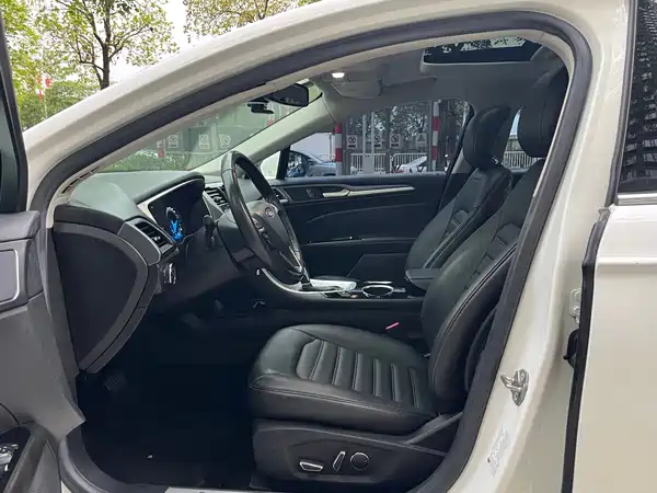 Ford Mondeo 2016