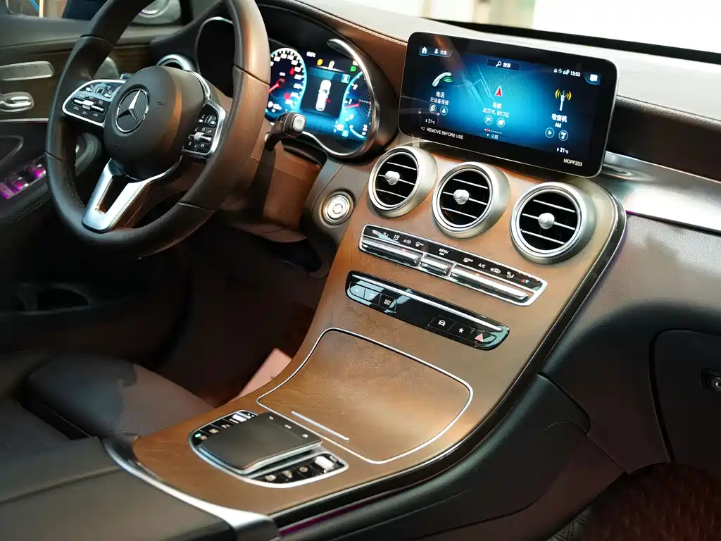 Mercedes-Benz GLC 2022 — фото 19