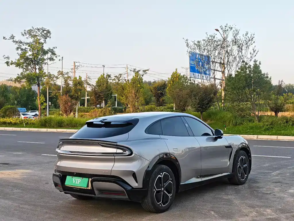 Xiaomi YU7 2025 — фото 9